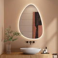 Miroir de Salle de Bain Retroeclaire au Design Fonctionnel et Moderne