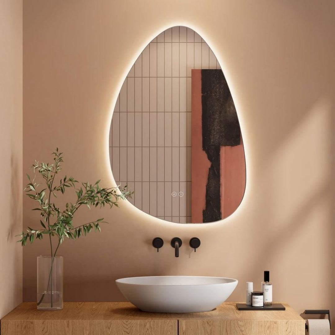 Miroir de Salle de Bain Retroeclaire au Design Fonctionnel et Moderne